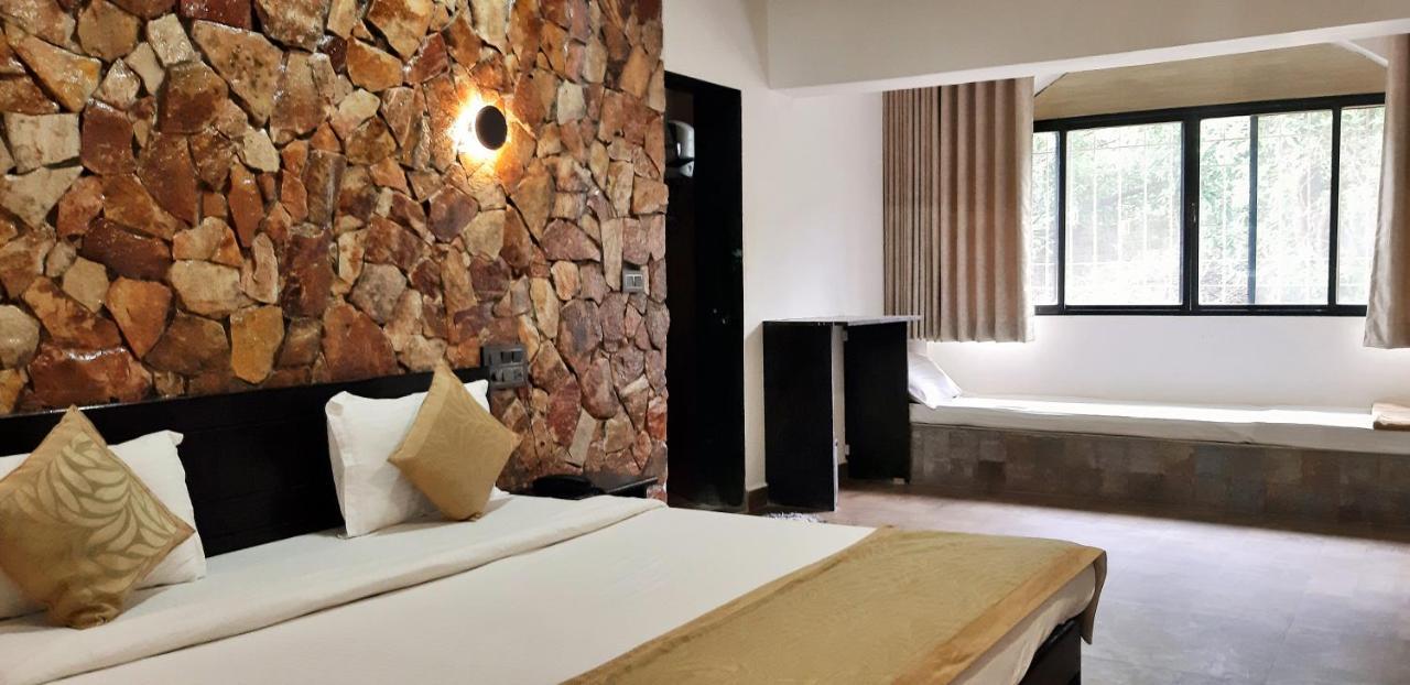 Gir Lions Paw Resort With Swimming Pool Sasan Gir Eksteriør bilde