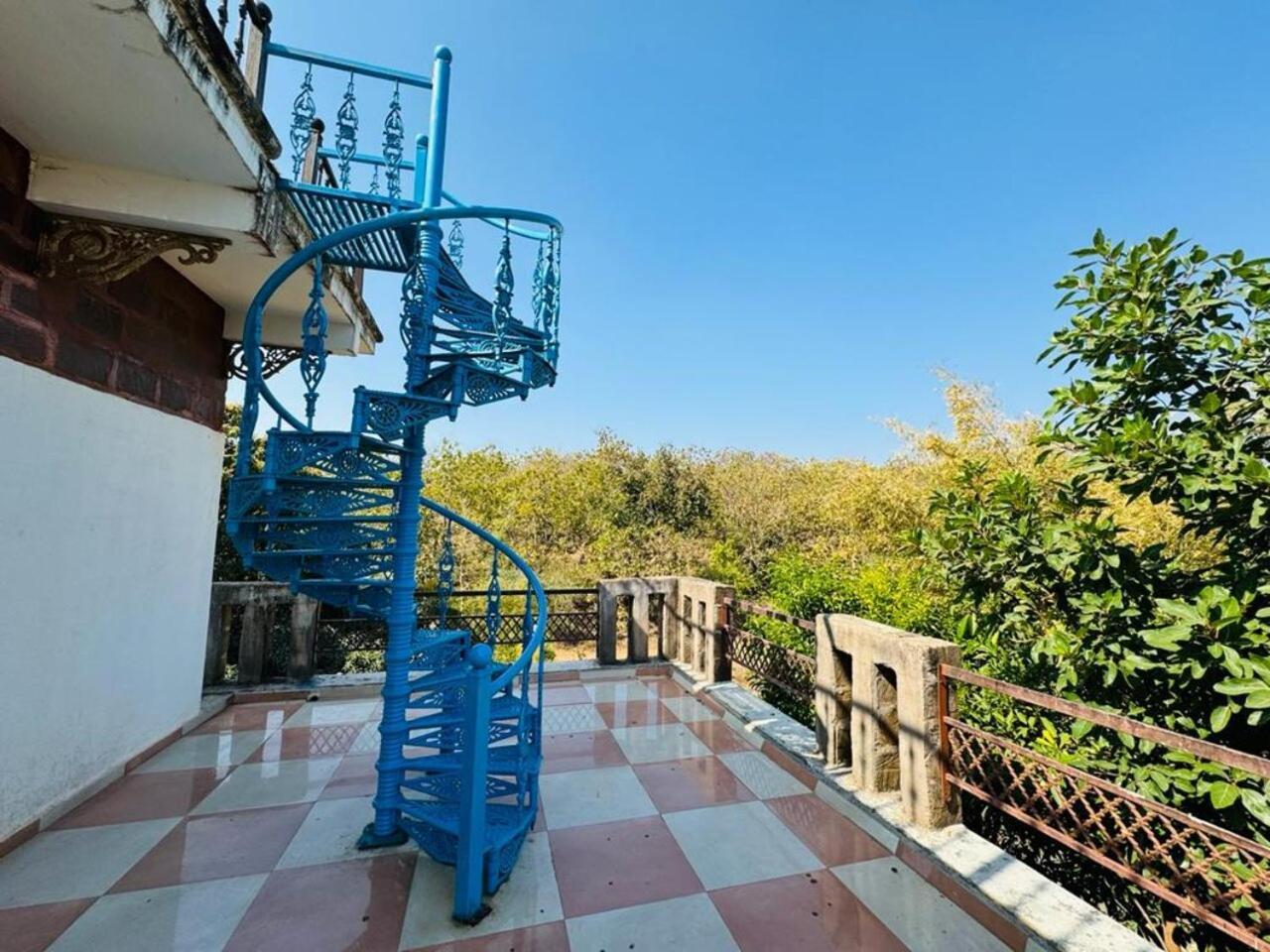 Gir Lions Paw Resort With Swimming Pool Sasan Gir Eksteriør bilde