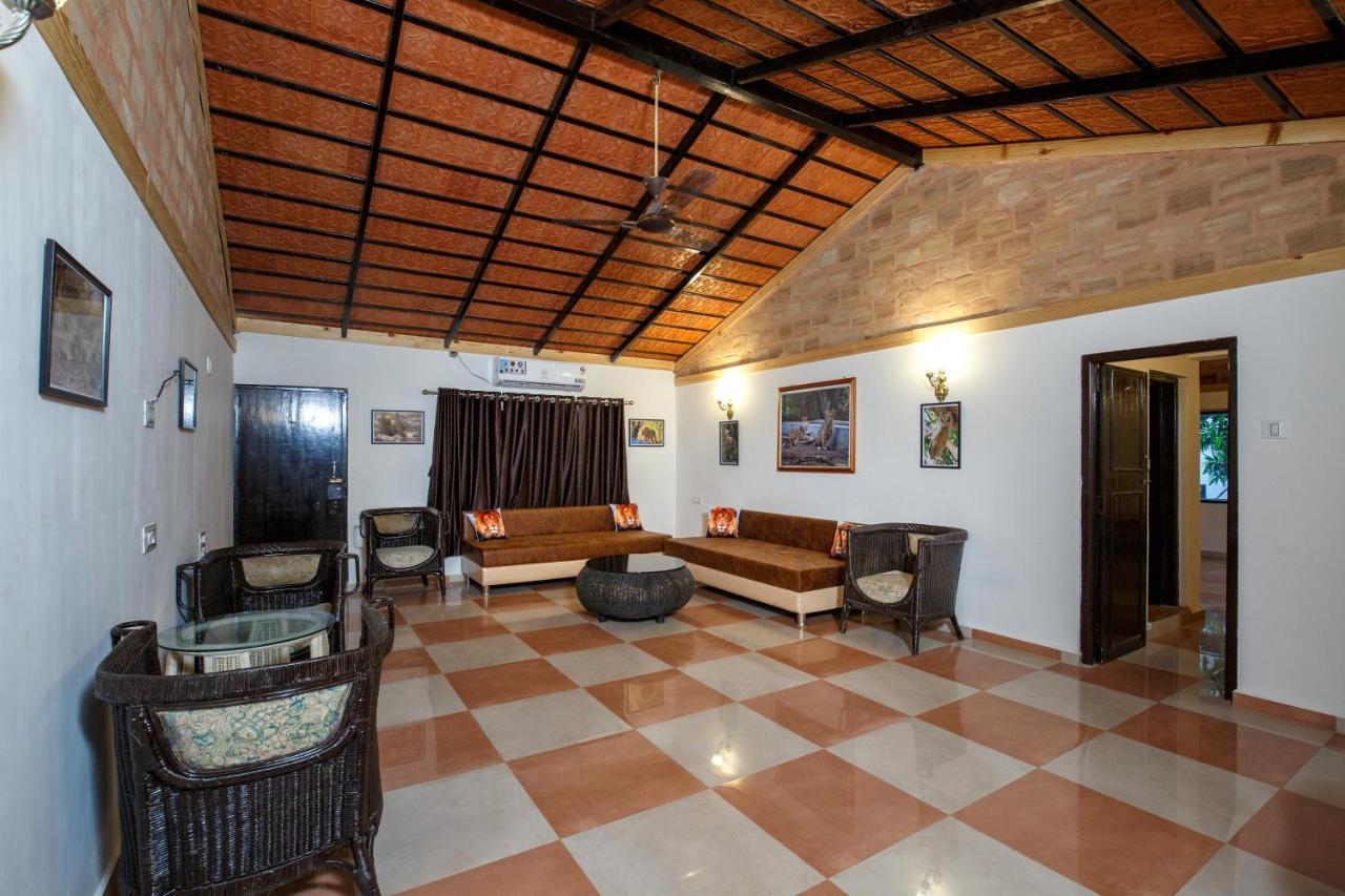 Gir Lions Paw Resort With Swimming Pool Sasan Gir Eksteriør bilde